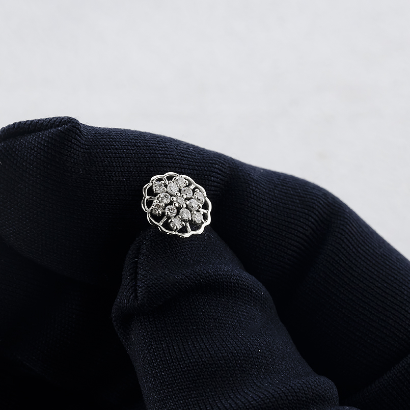 プラチナ ピアス ダイヤモンド 0.17ct  片耳 透かし フラワー レディース pt900 花 はな スタッド 普段使い シンプル 人気 あすつく 送料無料 セール saleの画像