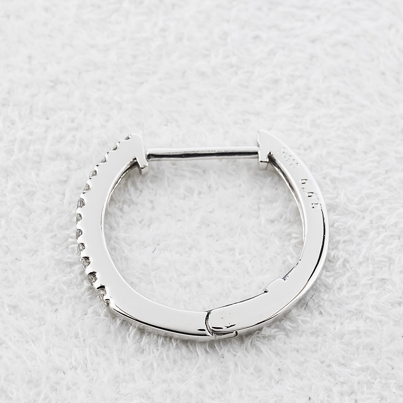 プラチナ フープピアス ダイヤモンド 0.1ct レディース 普段使い pt900 リングピアス シンプル おしゃれ 人気 あすつく 送料無料 セール saleの画像