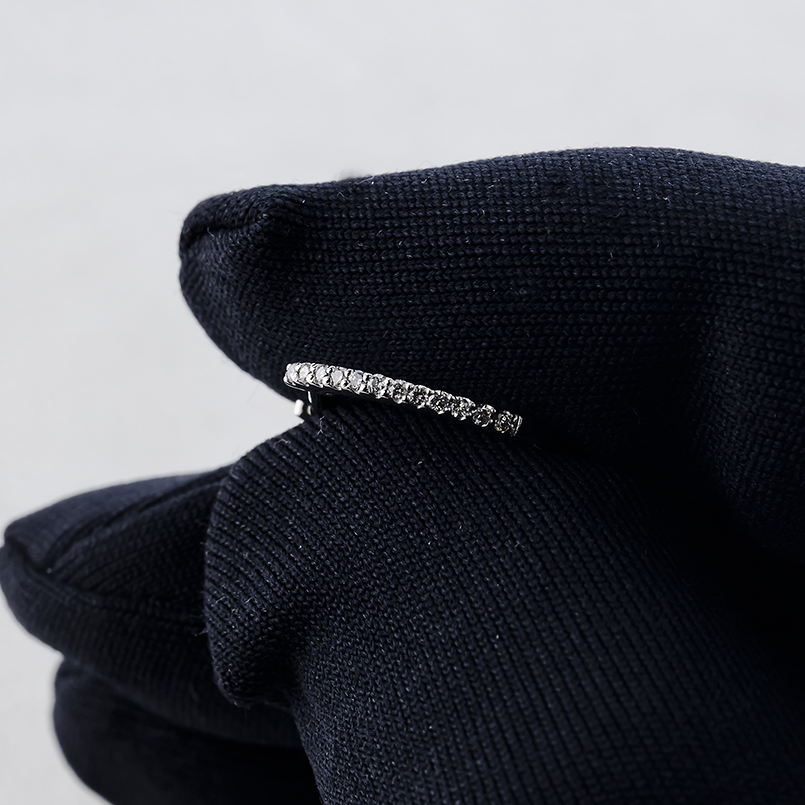 プラチナ フープピアス ダイヤモンド 0.1ct レディース 普段使い pt900 リングピアス シンプル おしゃれ 人気 あすつく 送料無料 セール saleの画像