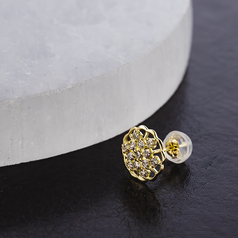 18金 ピアス ダイヤモンド 0.17ct  片耳 透かし フラワー ゴールド 18k イエローゴールドk18 花 はな シンプル 人気 男女兼用 あすつく 送料無料 セール saleの画像
