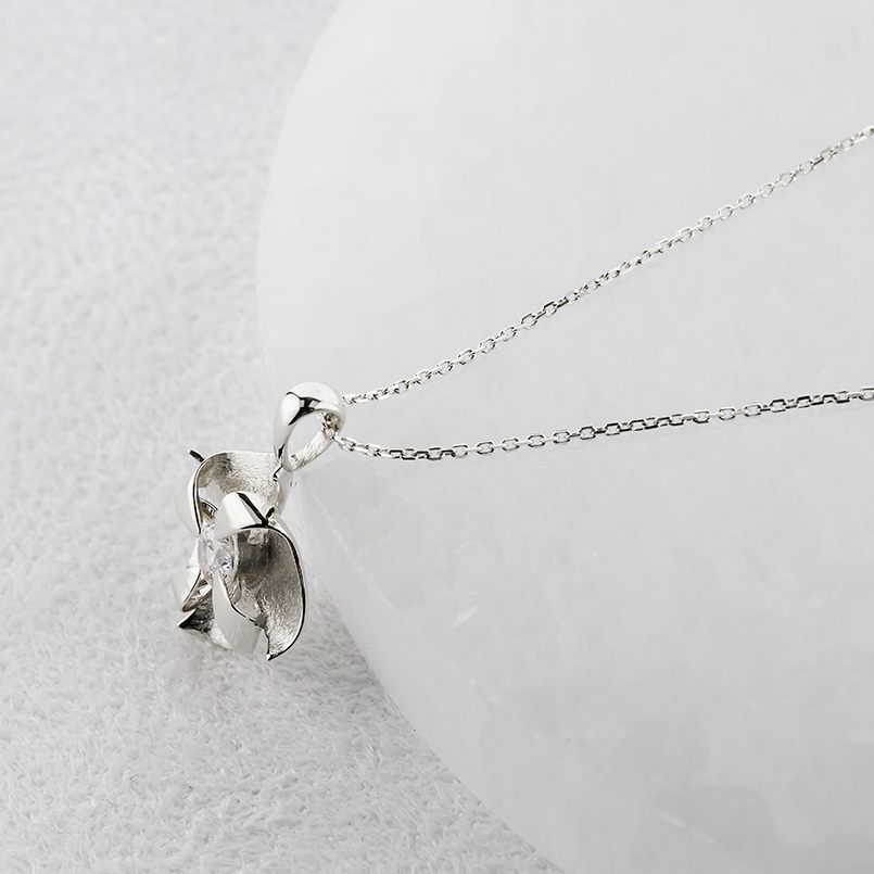プラチナ ネックレス トップ ダイヤモンド 0.2ct 風車 ペンダントトップ ヘッド レディース 大ぶり pt900 シンプル 人気 おしゃれ 送料無料 セール saleの画像