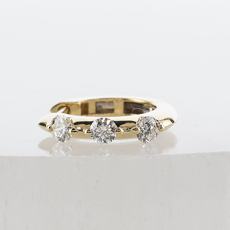 18金 フープピアス ダイヤモンド 0.25ct 片耳 中折れ式 ゴールド 18k リングピアス シンプル 人気 おしゃれ 普段使い 男女兼用 あすつく 送料無料 セール saleの画像