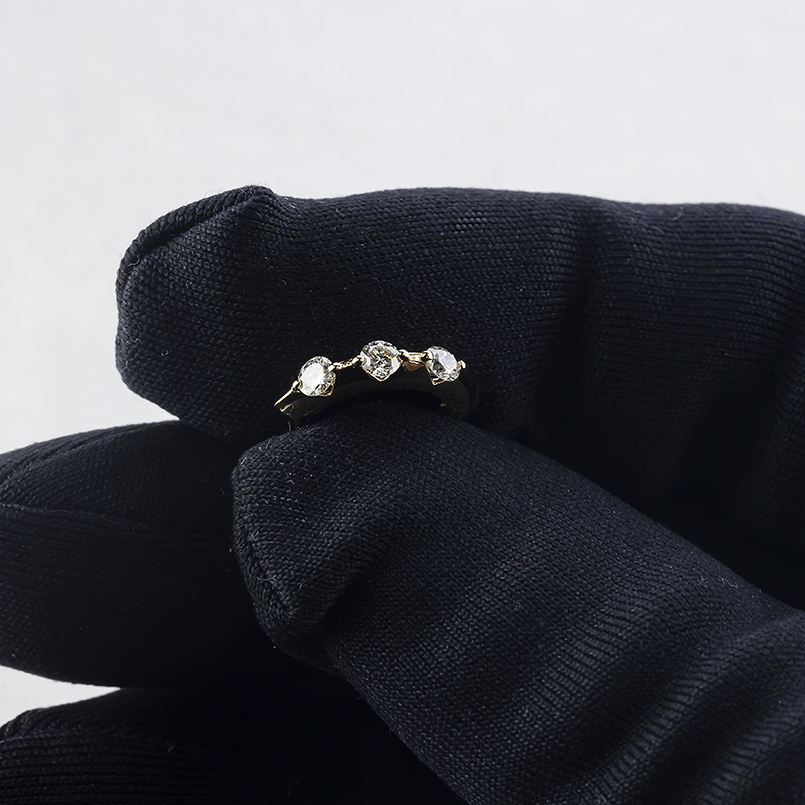 18金 フープピアス ダイヤモンド 0.25ct 片耳 中折れ式 ゴールド 18k リングピアス シンプル 人気 おしゃれ 普段使い 男女兼用 あすつく 送料無料 セール saleの画像