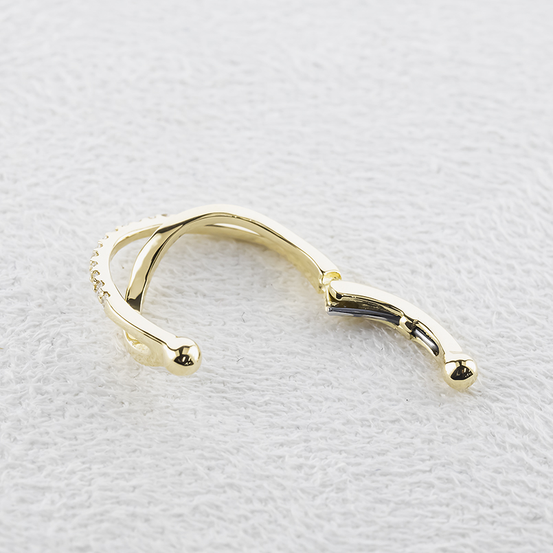18金 イヤーカフ ダイヤモンド 中折れ式 レディース 片耳 2連クロス ゴールド 18k イヤーラップ イヤークリップ シンプル 人気 あすつく 送料無料 セール saleの画像