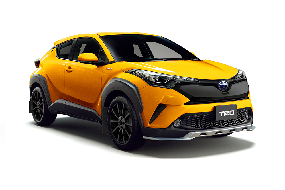 TRD マッドフラップ レッド C-HR NGX50 ZYX10 H28.12〜R1.10 : オート