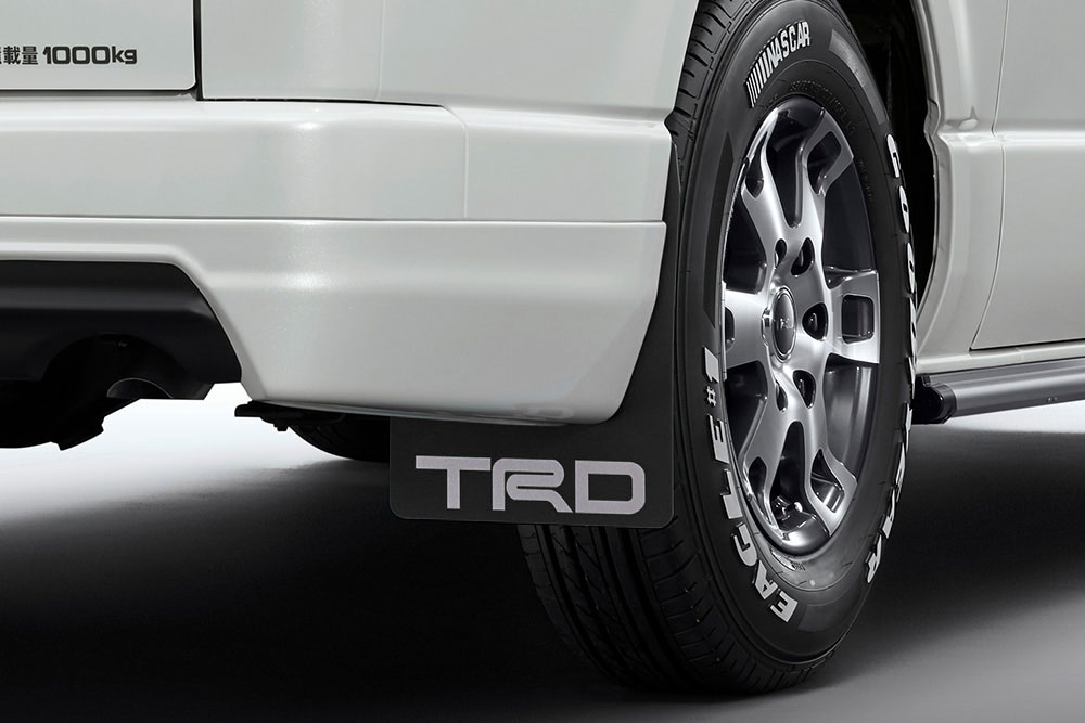TRD マッドフラップ ブラック ハイエースバン 200系 H25.11〜R7.1