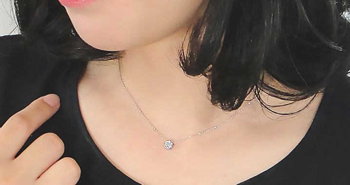 pt900 プラチナ ダイヤモンド ダイヤ ネックレス ペンダント 花