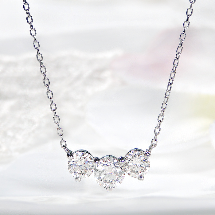 Pt900 1.0ct スリーストーン ダイヤモンド ネックレス 送料無料 人気