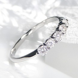 pt900 ハ－フエタニティリング　ダイヤモンド0.30ct プラチナ 楽天市場】pt900【0.7ct】ダイヤモンド フチあり エタニティ