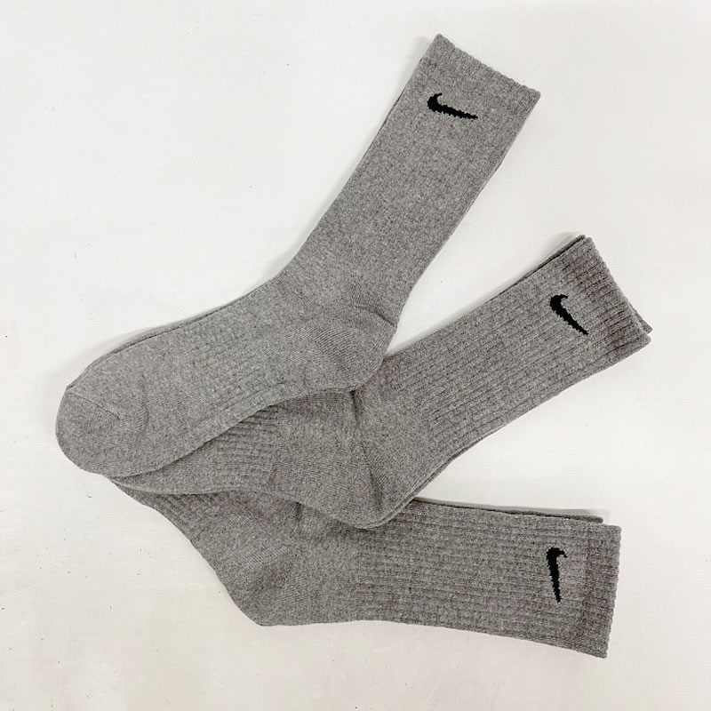 NIKE（ナイキ） 【Mサイズ 23〜25cm】NIKE エブリデイ クッション