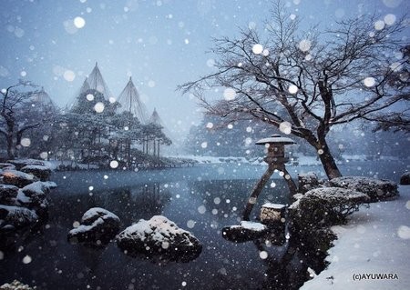 絵画 インテリア　絵　 額付き (銀）油絵　uF6-060204　風景　雪景色 額付き (白）油絵 uF6-060204 風景 雪景色