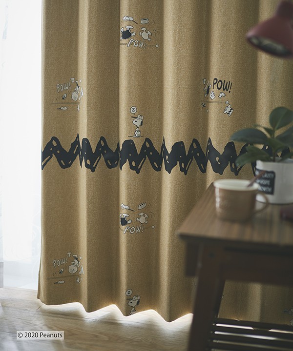 スヌーピーカーテン スミノエ 100×135 ドレープ 遮光 2つ山 1.5倍 スミノエ _ スヌーピー カーテン 100×135 2枚セット チャック＆ベース