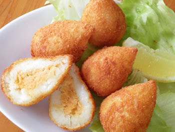 ブラジル料理 コシンニャデフランゴ
