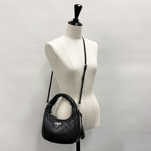 【BONUS ストア+5％】プラダ ソフト パデッドレザー ミニバッグ レディース ブラック 1BA3842DYI PRADA ブラン ド ショップ｜b-3｜11