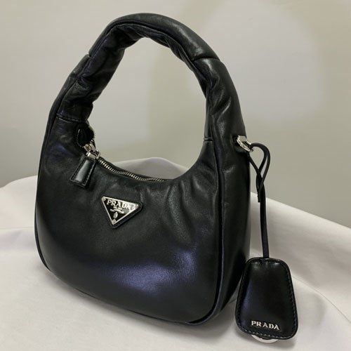 【BONUS ストア+5％】プラダ ソフト パデッドレザー ミニバッグ レディース ブラック 1BA3842DYI PRADA ブラン ド ショップ｜b-3｜03