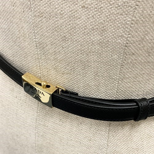 【爆買】プラダ ロゴバックル ベルト GOLD レディース 1CC156053 PRADAの画像