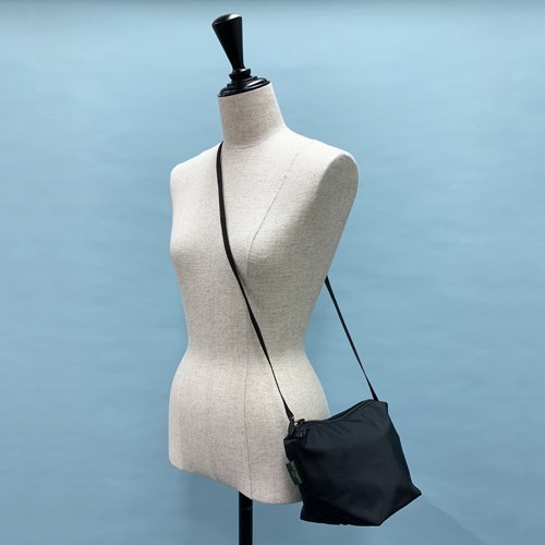 Herve Chapelier（エルベシャプリエ） ショルダーバッグ ナイロン舟型