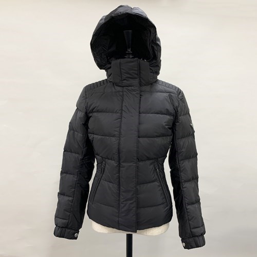 【即発】 PRADA フード付きダウンジャケット 29X544Q04 PRADA プラダ アウター ブルゾン フード付き ダウンジャケット