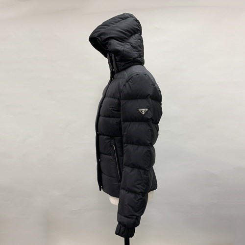 PRADA フード付きダウンジャケット ダークグレー