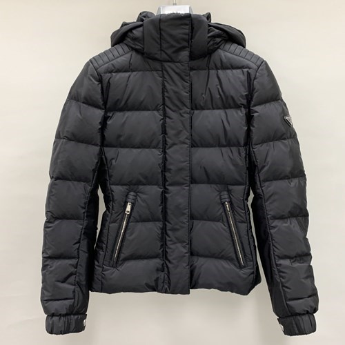 スーちゃんPRADA/プラダ ダウンジャケット ブラック PRADA((29X544))((選べるお色))ショートダウン (PRADA/ダウン