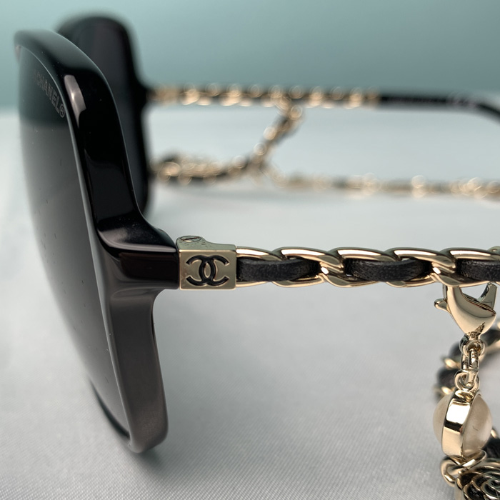 【訳あり】 CHANEL シェイプ サングラス チェーン付き 5210Q CHANEL 【訳あり】シャネル サングラス チェーン付き スクエア