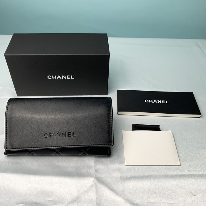 【ゴールドが際立つ★】CHANEL スクエア シェイプ アイウェア Spring-Summer 2025 Collection – CHANEL Eyewear | CHANEL