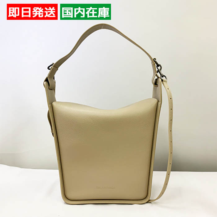 【BALENCIAGA】ツール 2.0 ノースサウス チェーン トートバッグ 国内発送☆BALENCIAGA】TOOL 2.0 SMALL NORTH-SOUTH トート