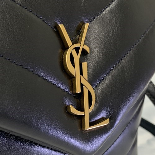 Yves Saint Laurent サンローラン ショルダーバッグ ルル