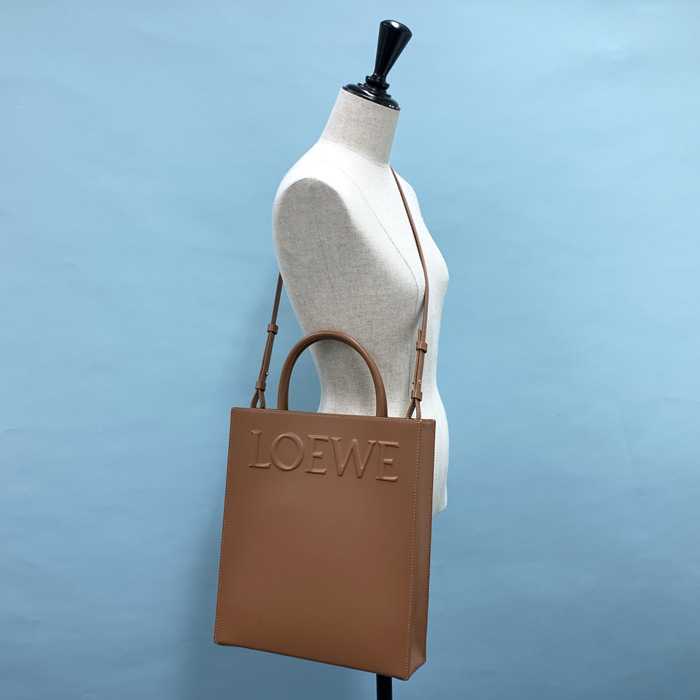 LOEWE（ロエベ） 【訳あり】ロエベ スリークカーフ スタンダード A4 