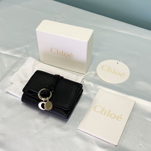 【爆買】クロエ 折り財布 レザー ALPHABET スモール財布 レディース ブラック CHC21WP946F57 CHLOEの画像
