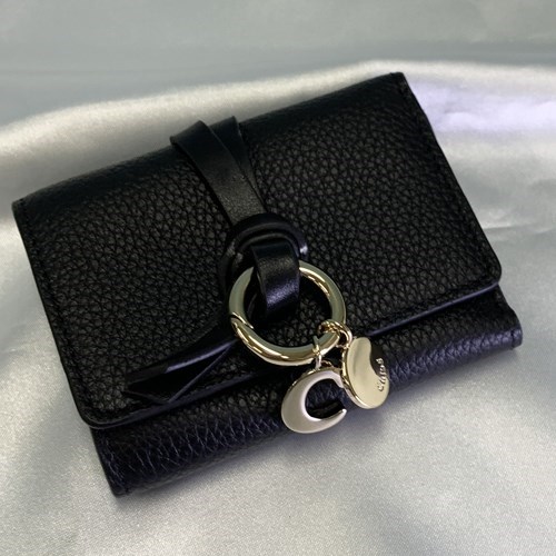 【爆買】クロエ 折り財布 レザー ALPHABET スモール財布 レディース ブラック CHC21WP946F57 CHLOEの画像