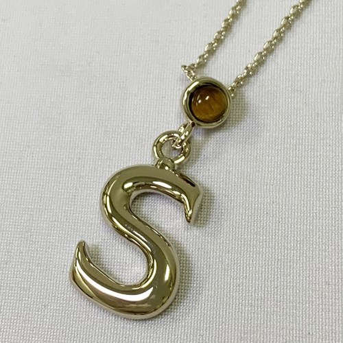 Chloe（クロエ） 天然石 alphabet ペンダントネックレス レディース 