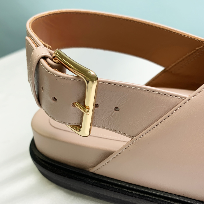 MARNI（マルニ） サンダル 人気 レザー製クリスクロスサンダル