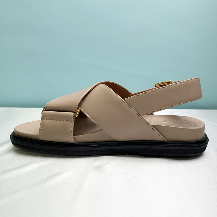 MARNI（マルニ） サンダル 人気 レザー製クリスクロスサンダル
