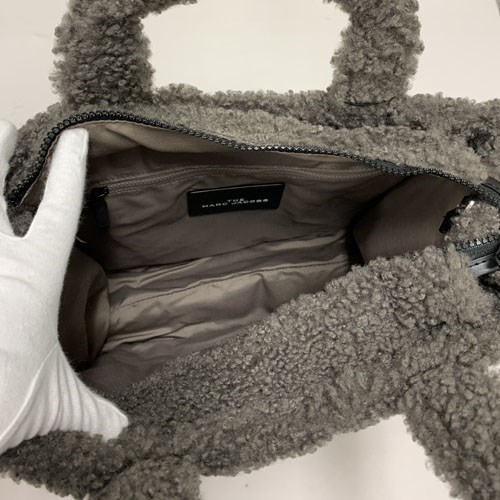 美品　MARC JACOBS　トートバッグ　M　もこもこ　グレー 美品MARC JACOBSトートバッグMもこもこグレー