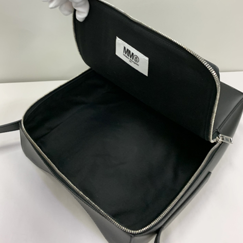 【爆買】【訳あり(1)】 Curved shopping bag  レディース ブラック SB5WC0005P1245 MM6 MAISON MARGIELAの画像