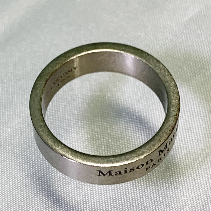 9/2迄Point 10倍】メゾンマルジェラ リング 指輪 medium logo ring レディース メンズ 多色 SM1UQ0081SV0158 MAISON  MARGIELA : sm1uq0081sv0158 : ビースリー - 通販 - Yahoo!ショッピング