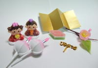 ひな祭りケーキの飾り