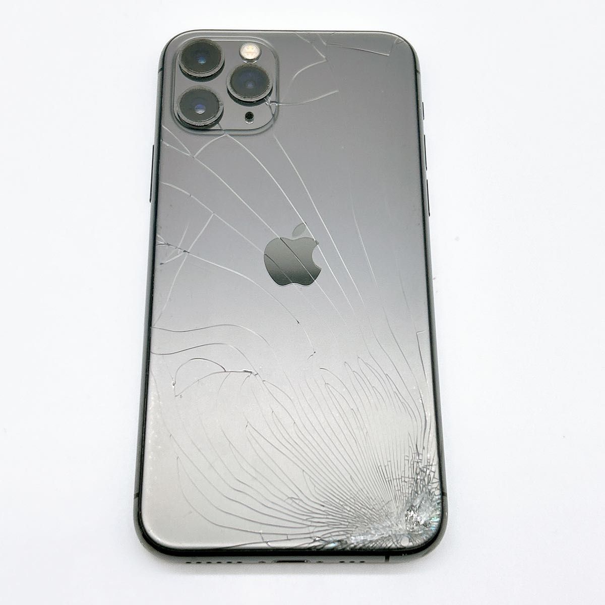 【中古Dダメージあり】iPhone11 Pro 64GB SIMフリー 新品バッテリー１００％ | iPhone 11 Pro