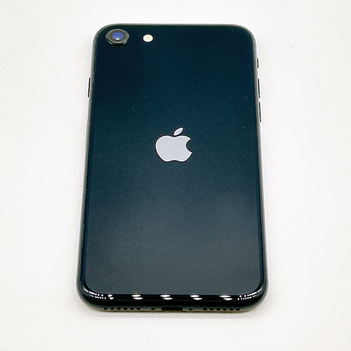 【中古A美品】iPhoneSE 第3世代 64...の詳細画像2