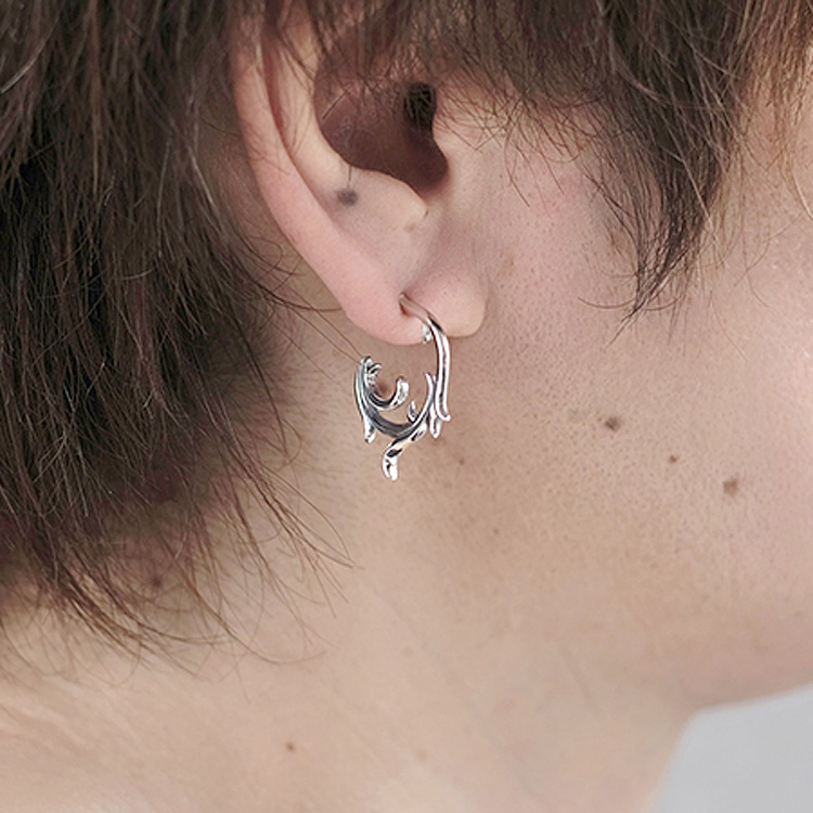 DEAL DESIGN（ディールデザイン） ソーニー フープ シルバー ピアス