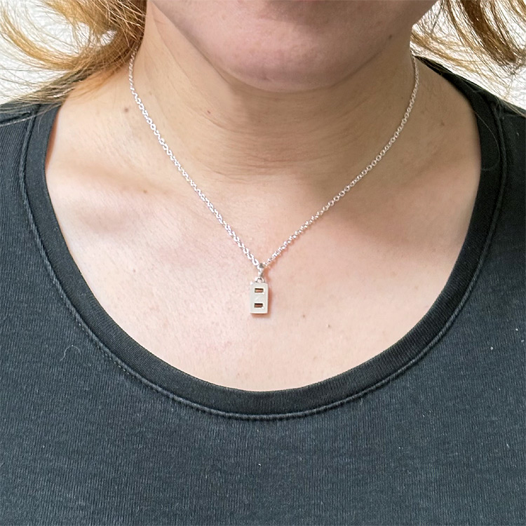 らいと　ペンダント ネックレス AQUA SILVER AQUA SILVER（アクアシルバー） コンセント シルバー ペンダント