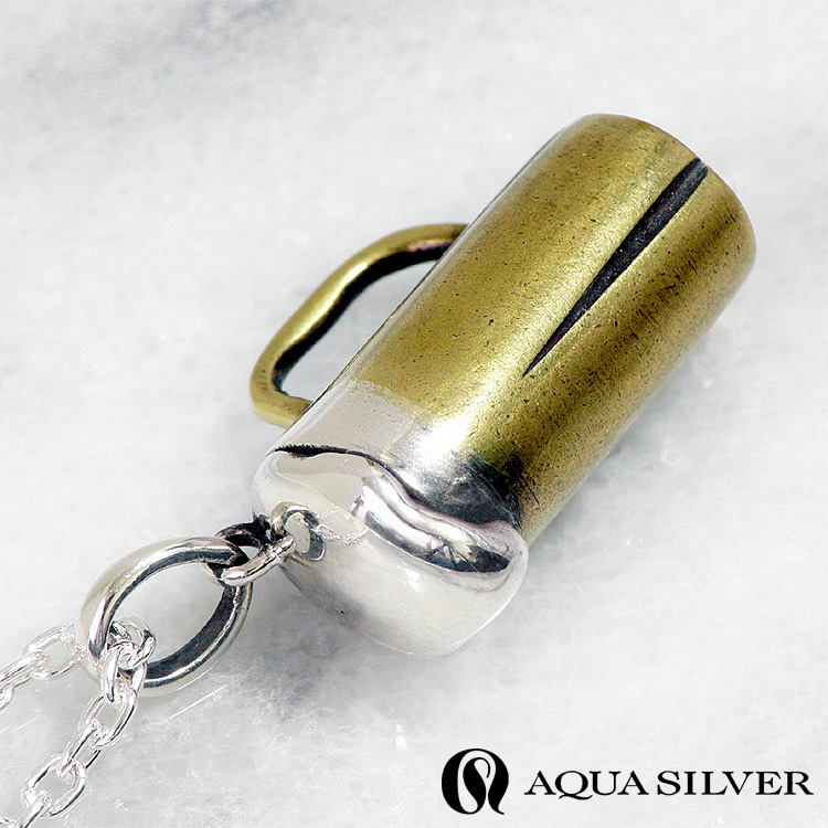 AQUA SILVER（アクアシルバー） 生ビール ジョッキ と 枝豆 シルバー