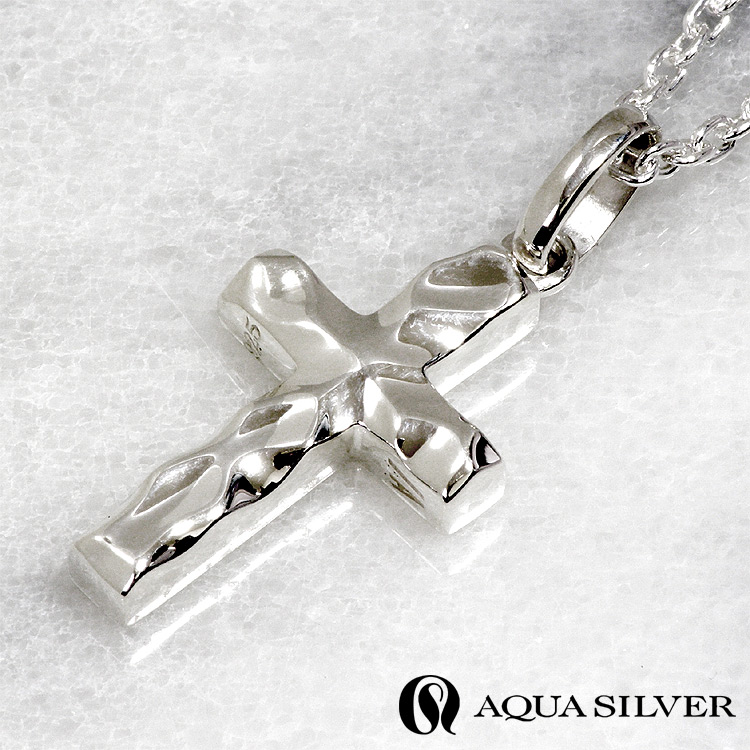 AQUA SILVER（アクアシルバー） ゆらぎ クロス シルバー ペンダント