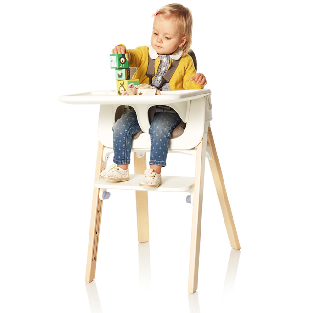 速くおよび自由な STOKKE ストッケ Stepsベビーセットトレイ 