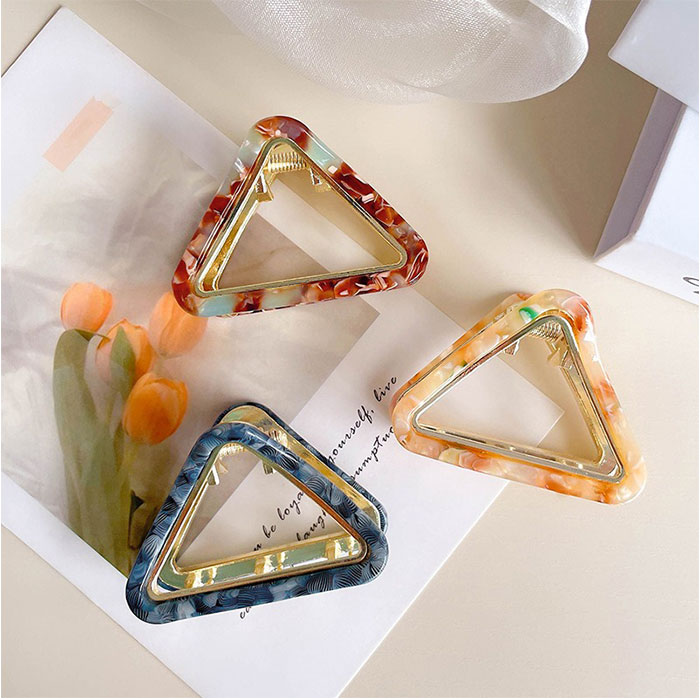 ヘアクリップ ハーフアップ 通販 バンスクリップ 髪留め 三角 まとめ髪 髪飾り ヘアアクセサリー ヘアアレンジ 大きめ おしゃれ きれいめ ヘアクリップ |  | 13