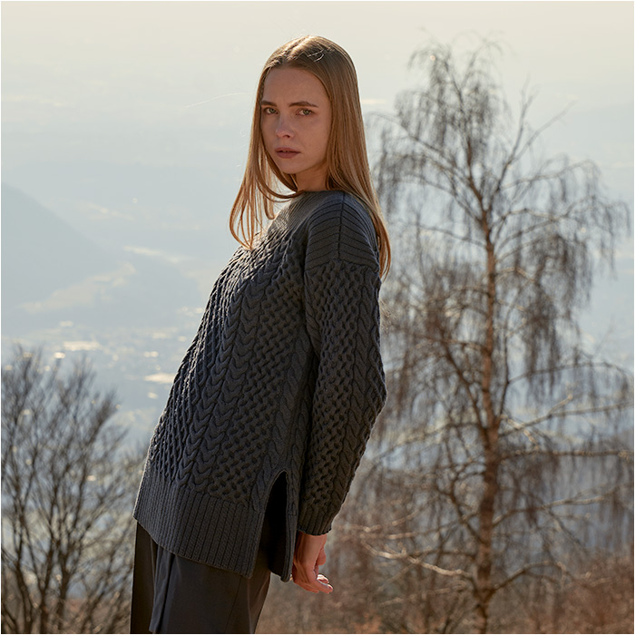 マインド MIND マインド ケーブルニット セーター レディース 長袖 通販 プルオーバー 重ね着 レイヤード ボードネック 保温性 伸縮性 吸湿性 型崩れしにくい |  | 05