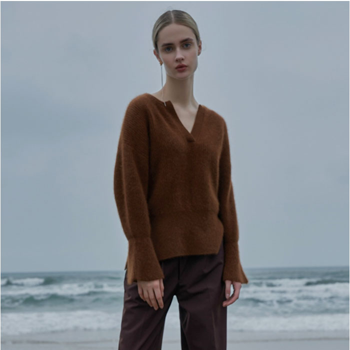 MIND マインド ラクーン シルクニット 通販 セーター キーネックニット 重ね着 レイヤード シルク ニット ドロップショルダー シルクウール キーネック 楽天市場】MIND マインド ラクーン シルクニット 通販 セーター