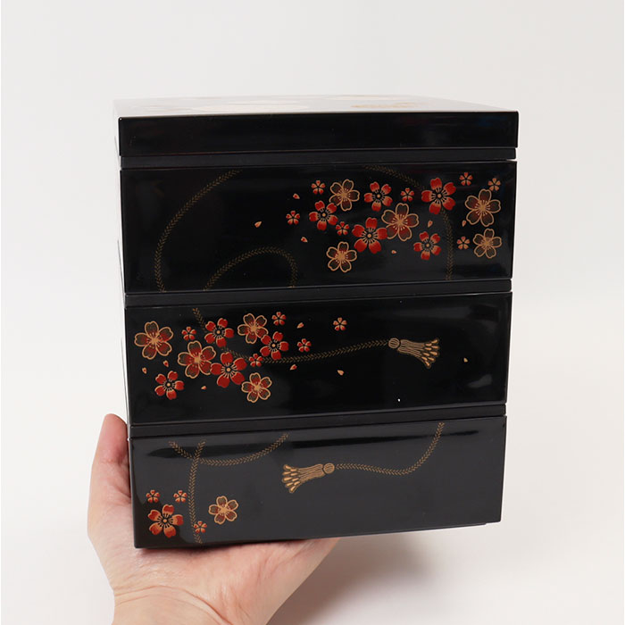 重箱 3段 小さめ 通販 日本製 山中塗り お重 おせち料理 六瓢箪ひょうたん 桜柄 五寸サイズ角重 黒塗り内朱仕上げ ２人前３人前用 お正月おせち用 運動会 | BACKYARD FAMILY | 10