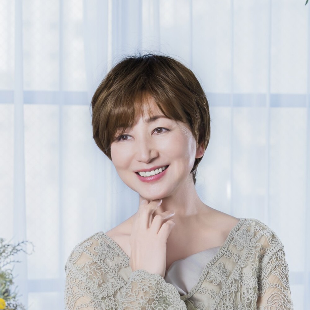 プリシラ ウィッグ 通販 ショート 帽子 フルウィッグ 耐熱 黒髪 可愛い 着脱簡単 女性 ボブ 医療用 和装 コスプレ おしゃれ カツラ かつら |  | 03